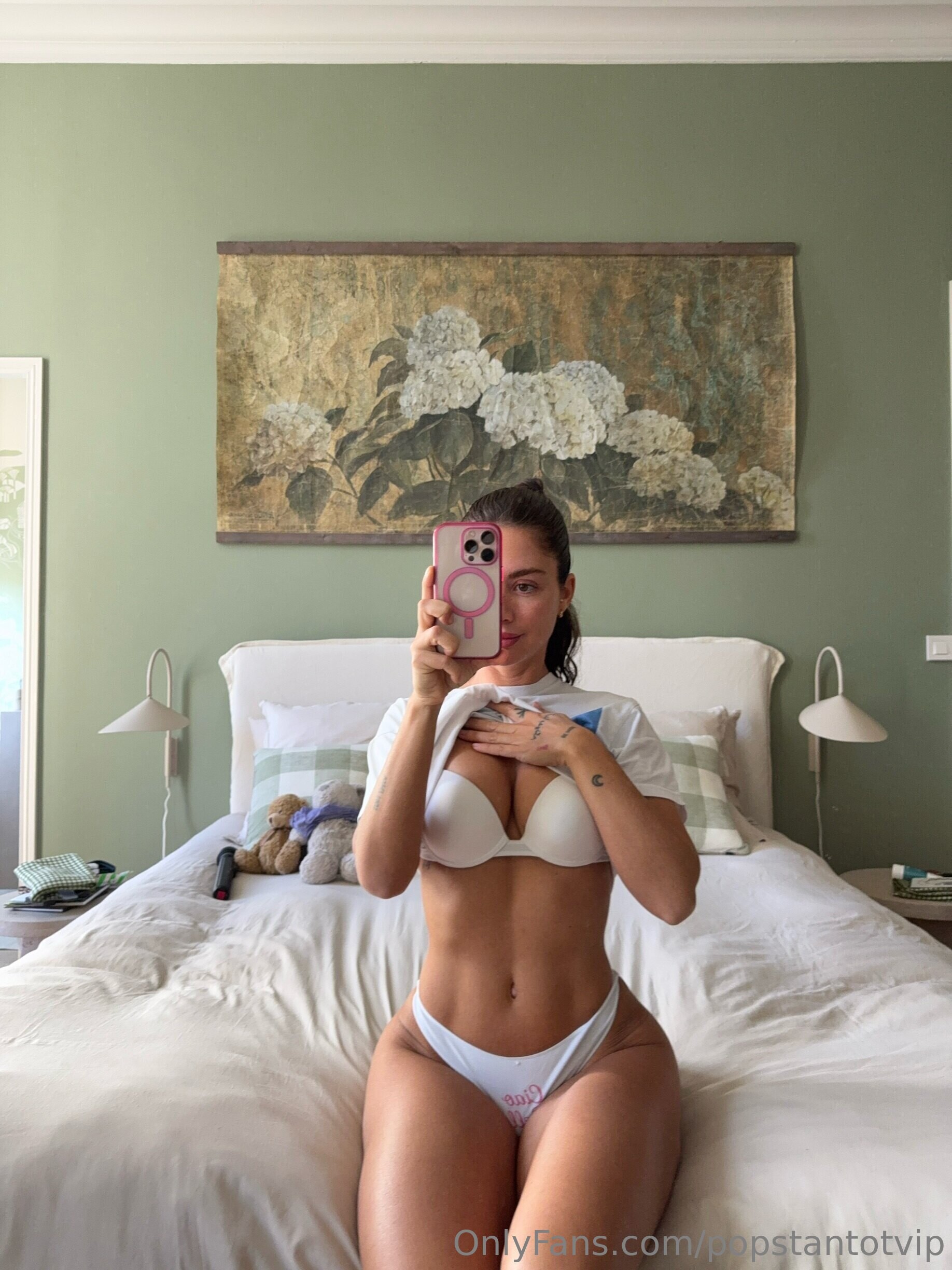 Tantot Twins - Pauline (@popstantot) & Mathilde (@mathildtantot) OnlyFans Nude Leaks photo leak 328 of 850