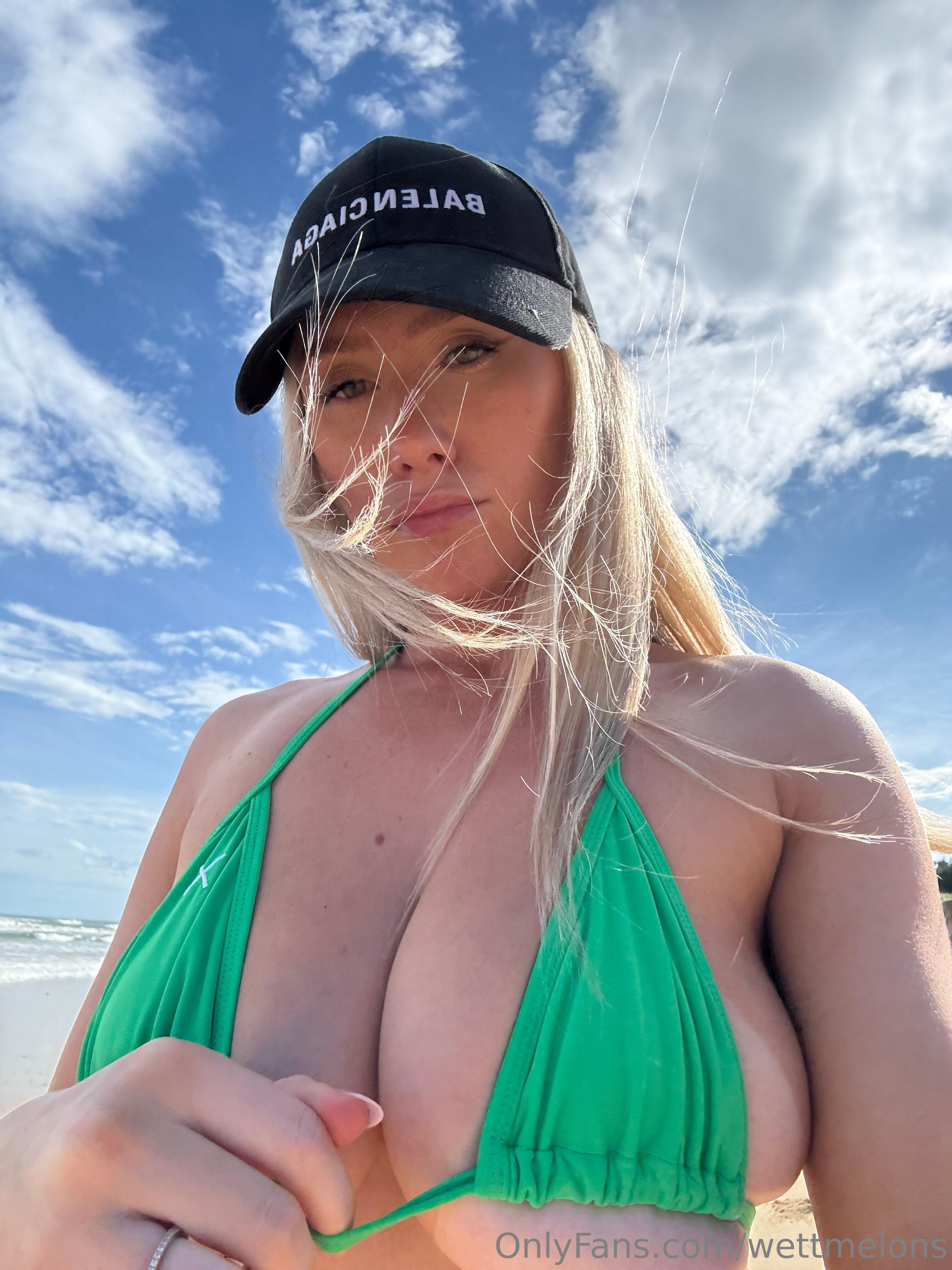 WettMelons OnlyFans Nude Leaks photo leak 992 of 3957