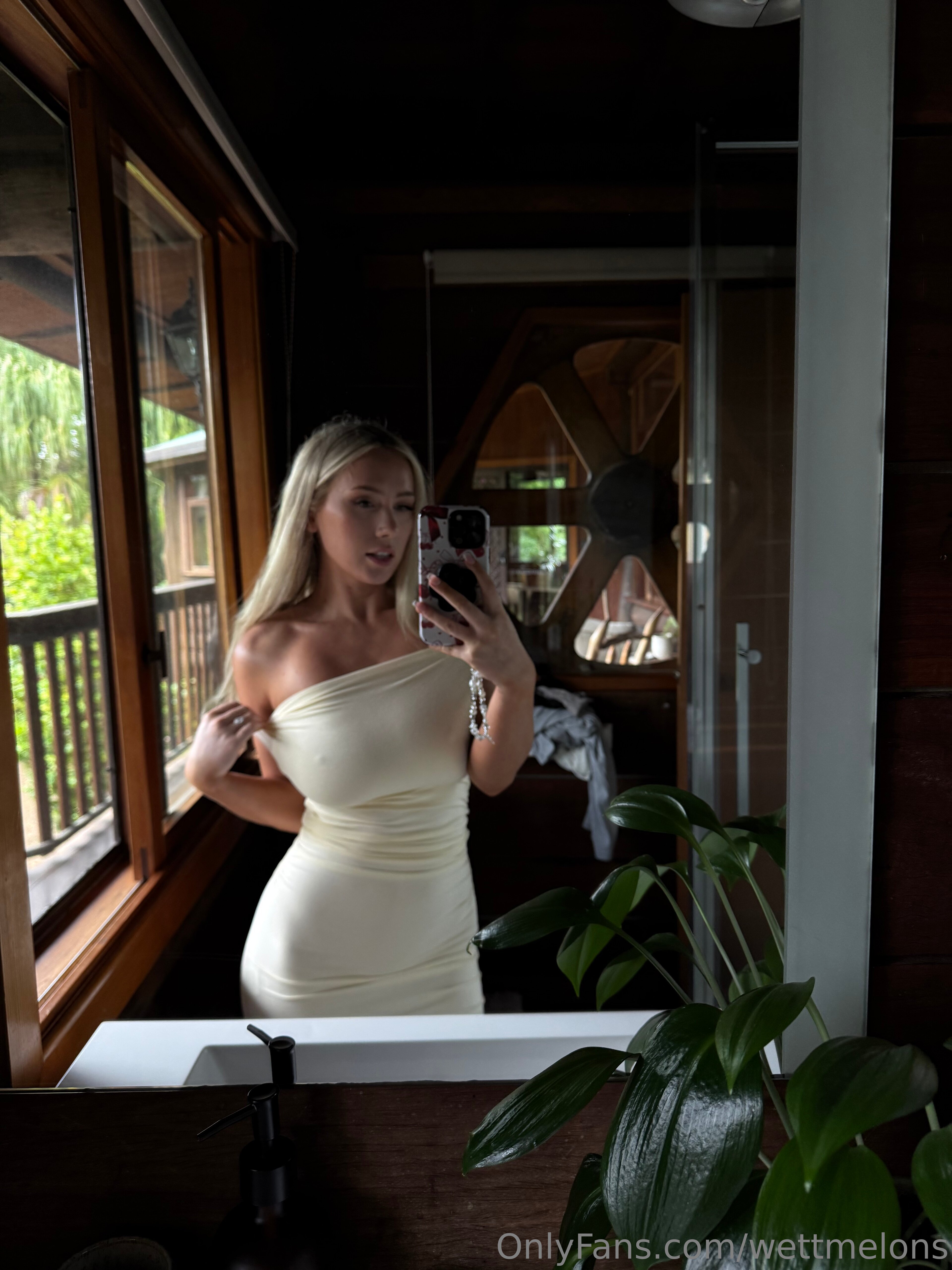 WettMelons OnlyFans Nude Leaks photo leak 1445 of 3957