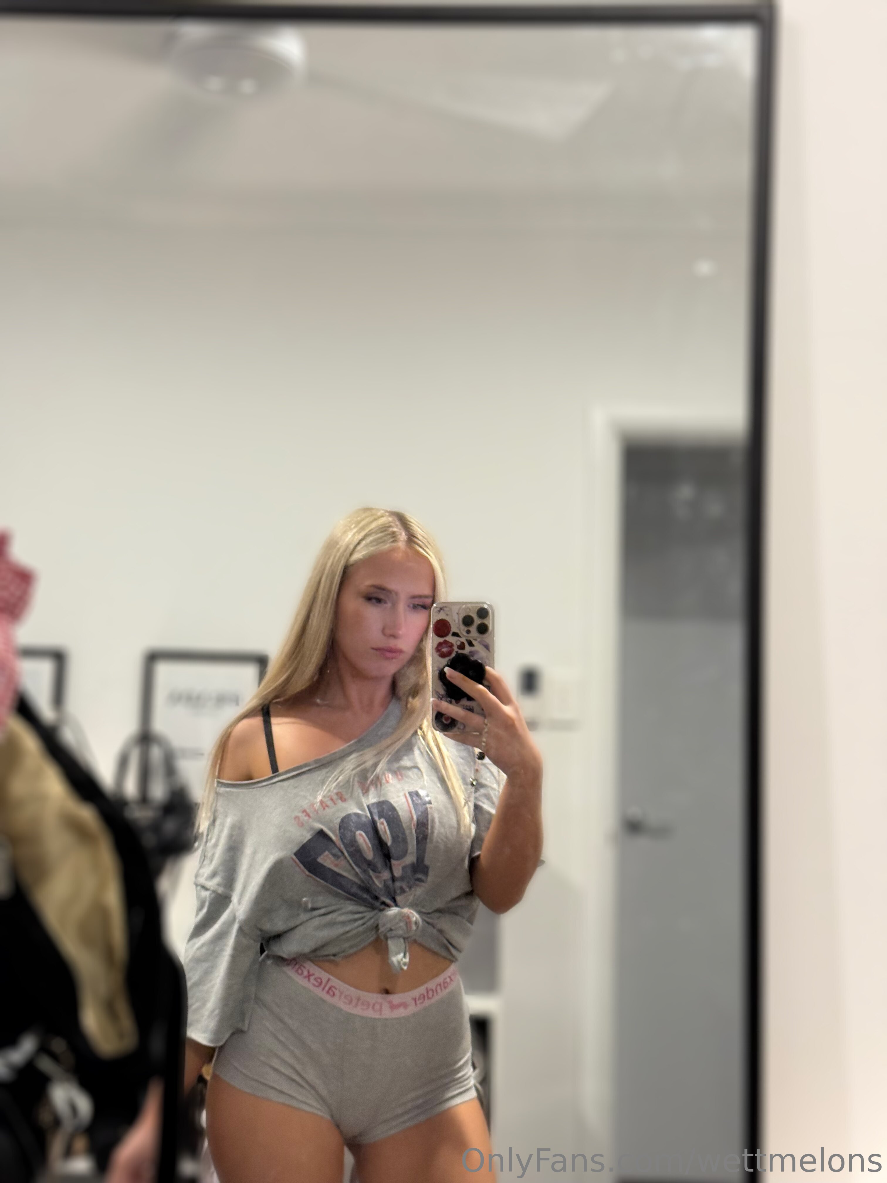 WettMelons OnlyFans Nude Leaks photo leak 1458 of 3957