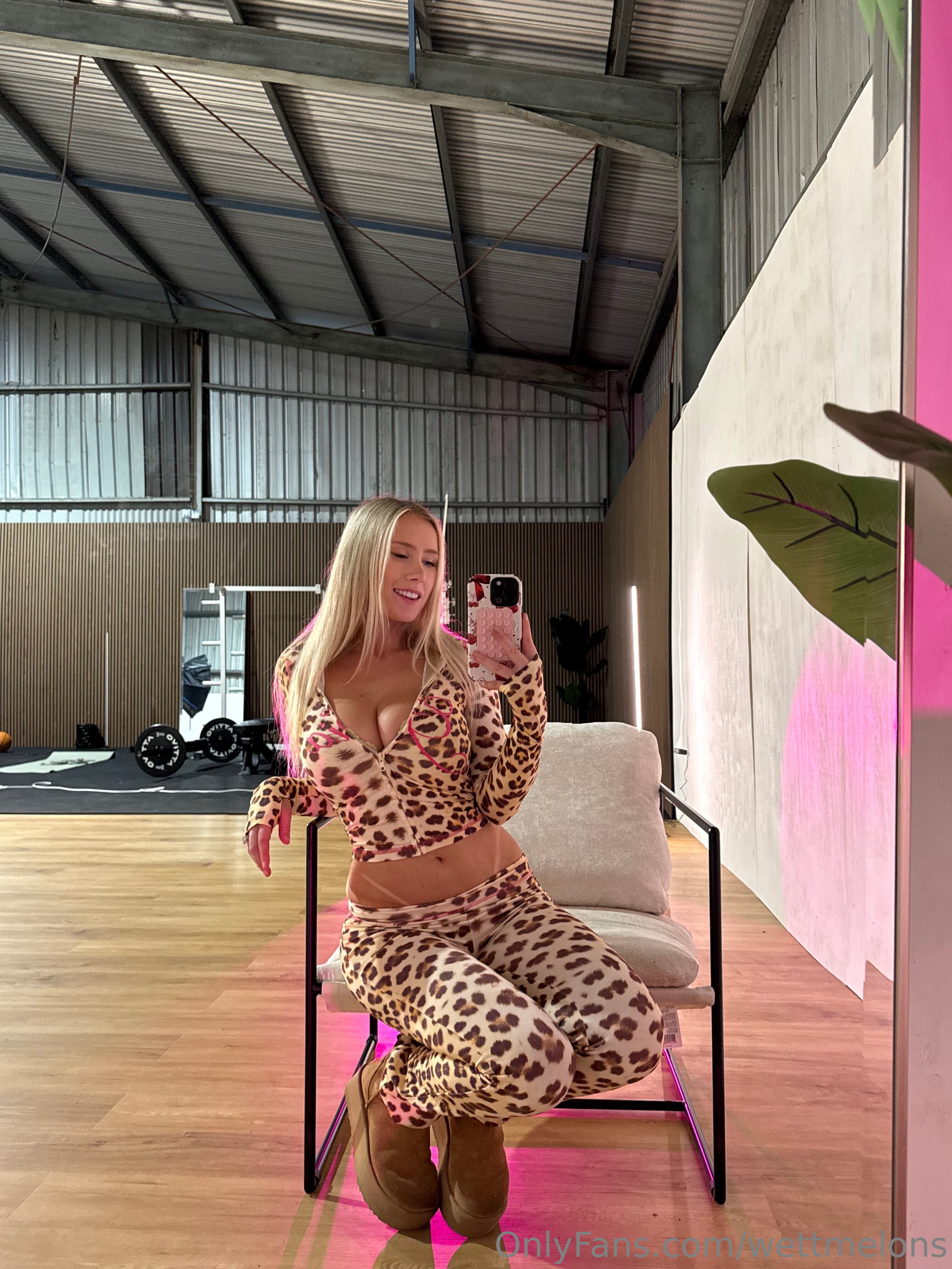 WettMelons OnlyFans Nude Leaks photo leak 1562 of 3957