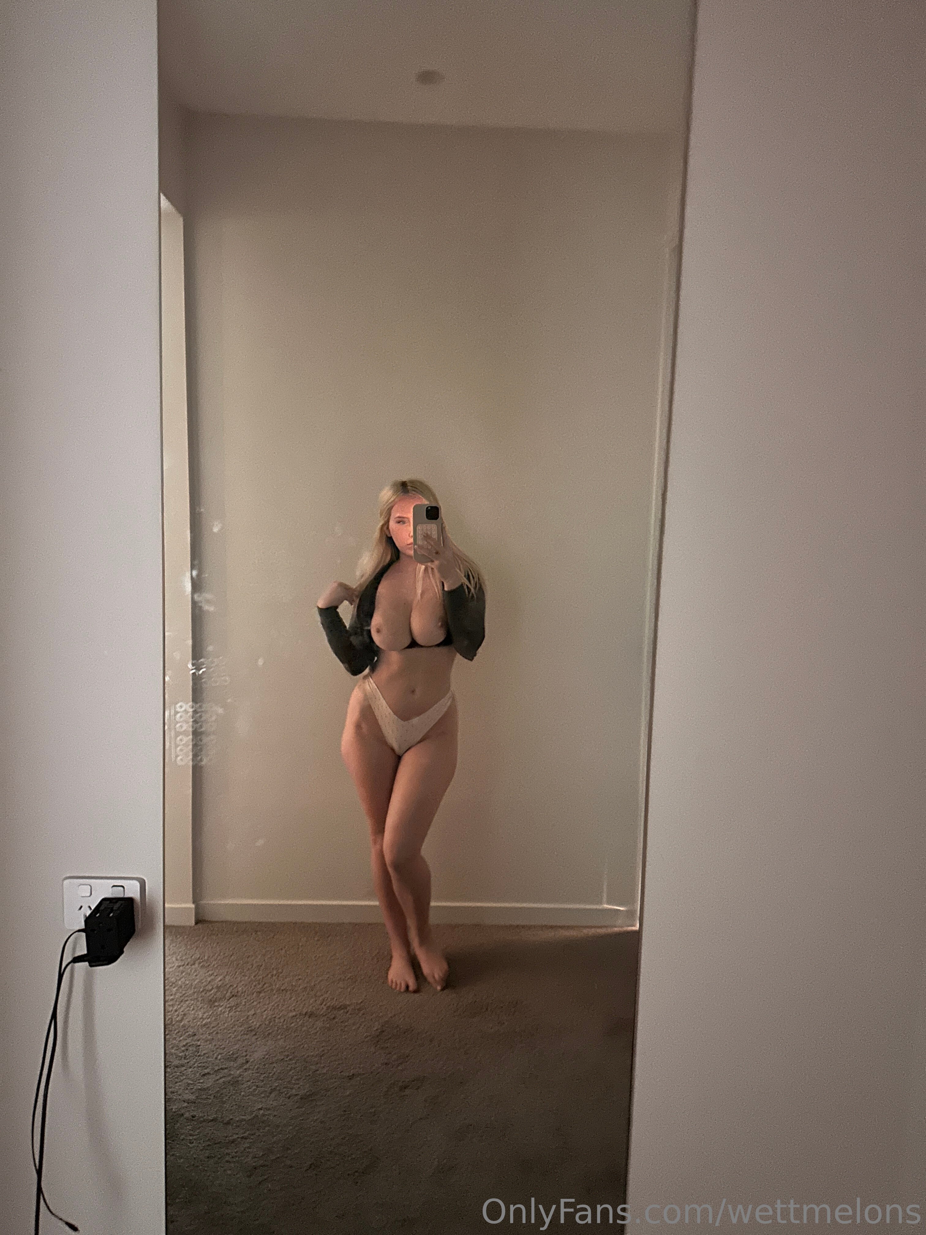 WettMelons OnlyFans Nude Leaks photo leak 1843 of 3957