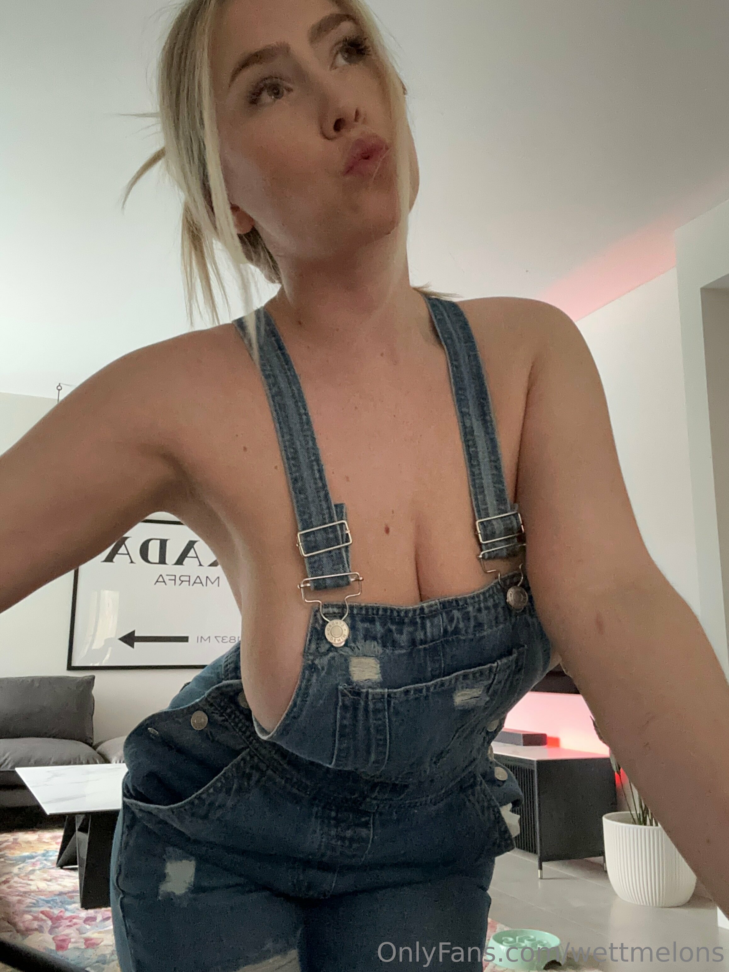 WettMelons OnlyFans Nude Leaks photo leak 2108 of 3957