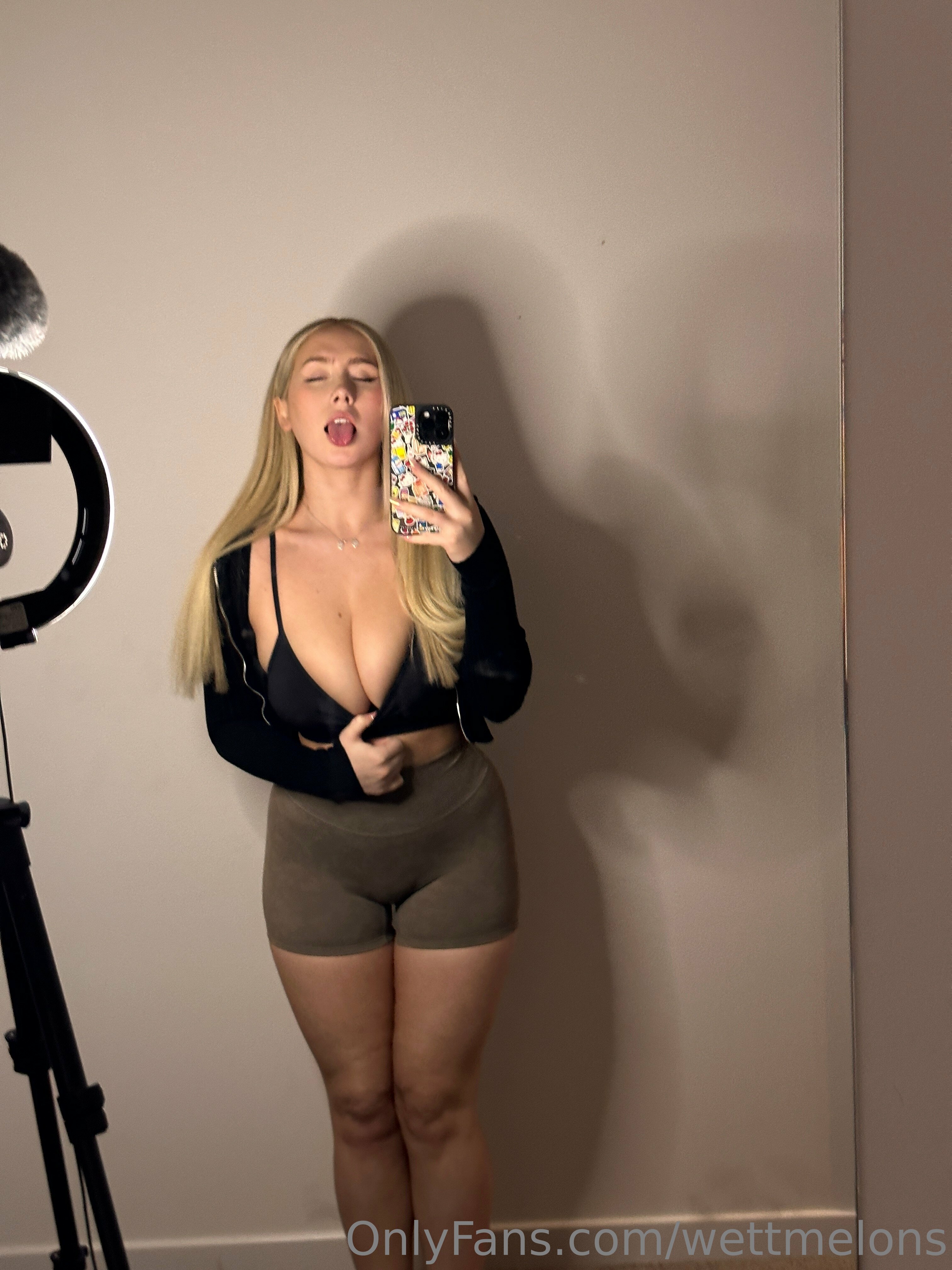 WettMelons OnlyFans Nude Leaks photo leak 2876 of 3957