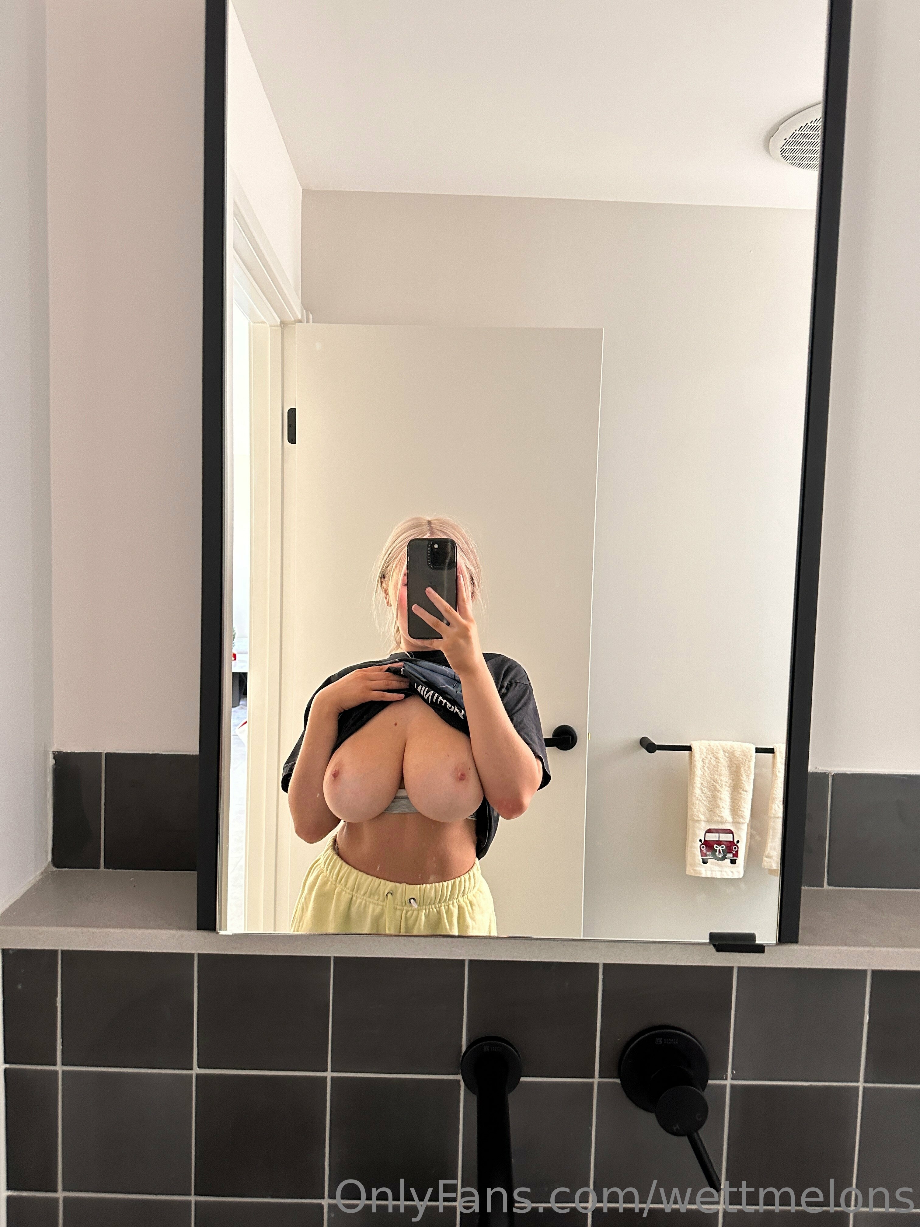 WettMelons OnlyFans Nude Leaks photo leak 3260 of 3957