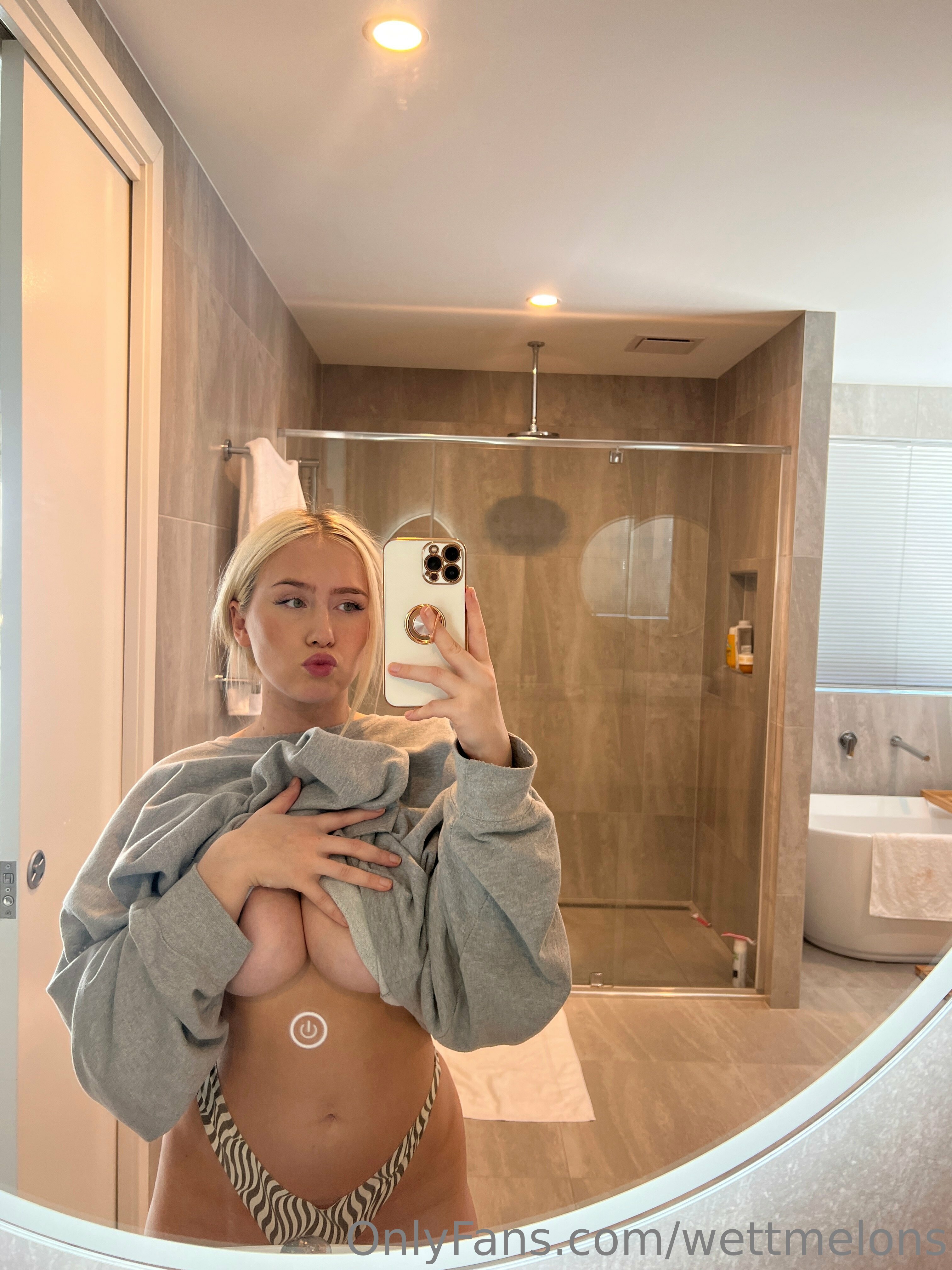 WettMelons OnlyFans Nude Leaks photo leak 3541 of 3957