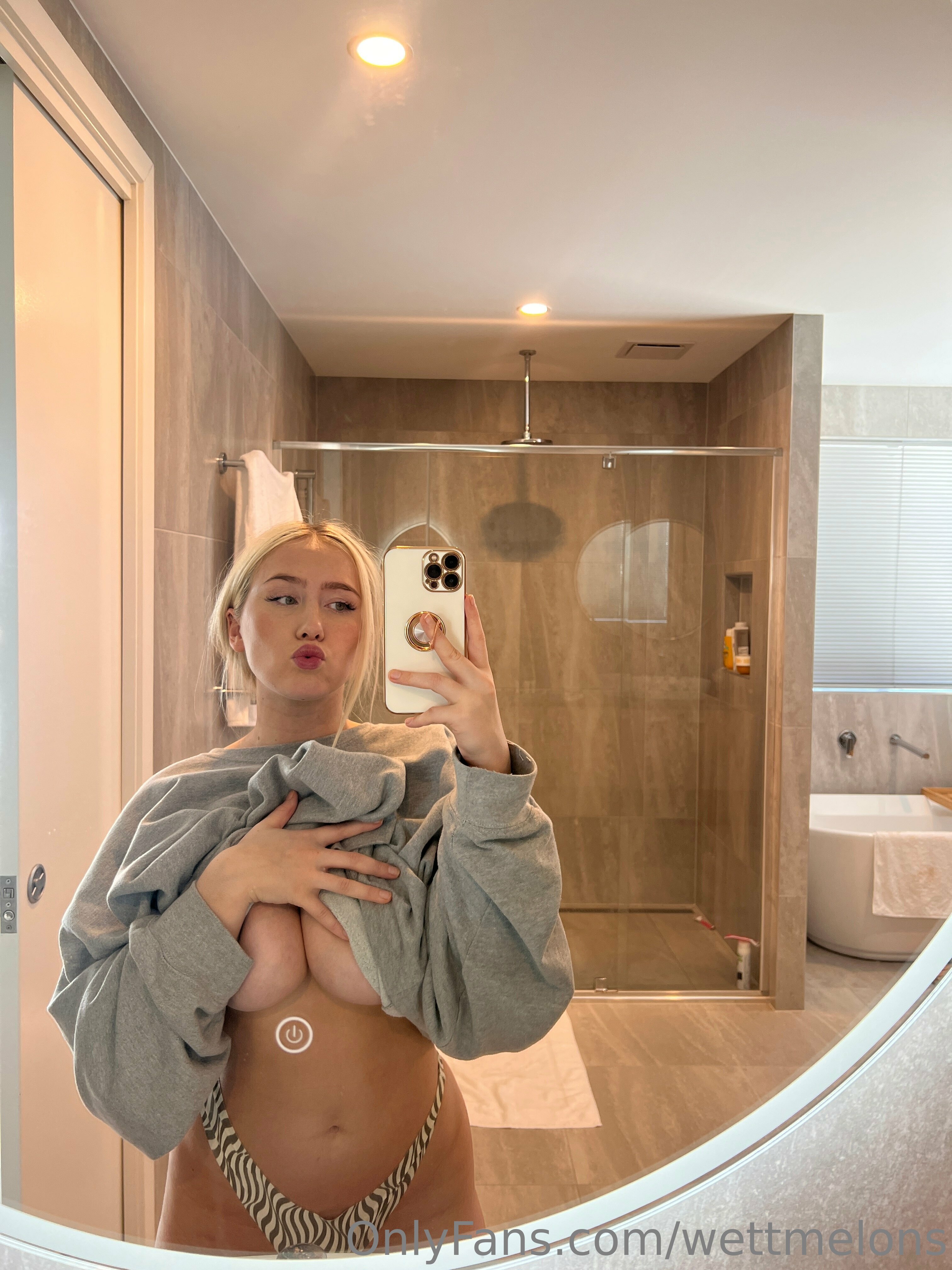 WettMelons OnlyFans Nude Leaks photo leak 3542 of 3957