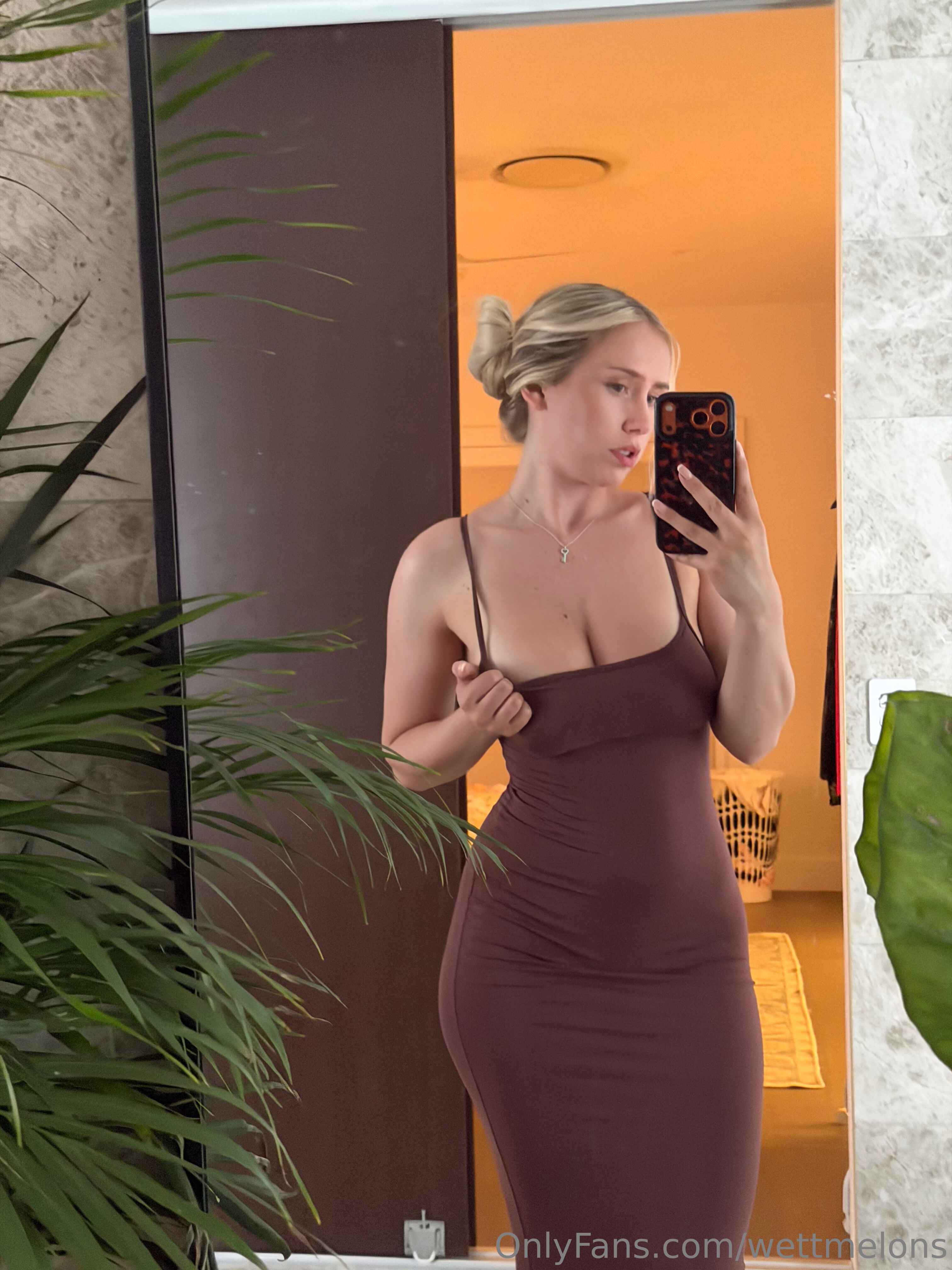 WettMelons OnlyFans Nude Leaks photo leak 985 of 3957