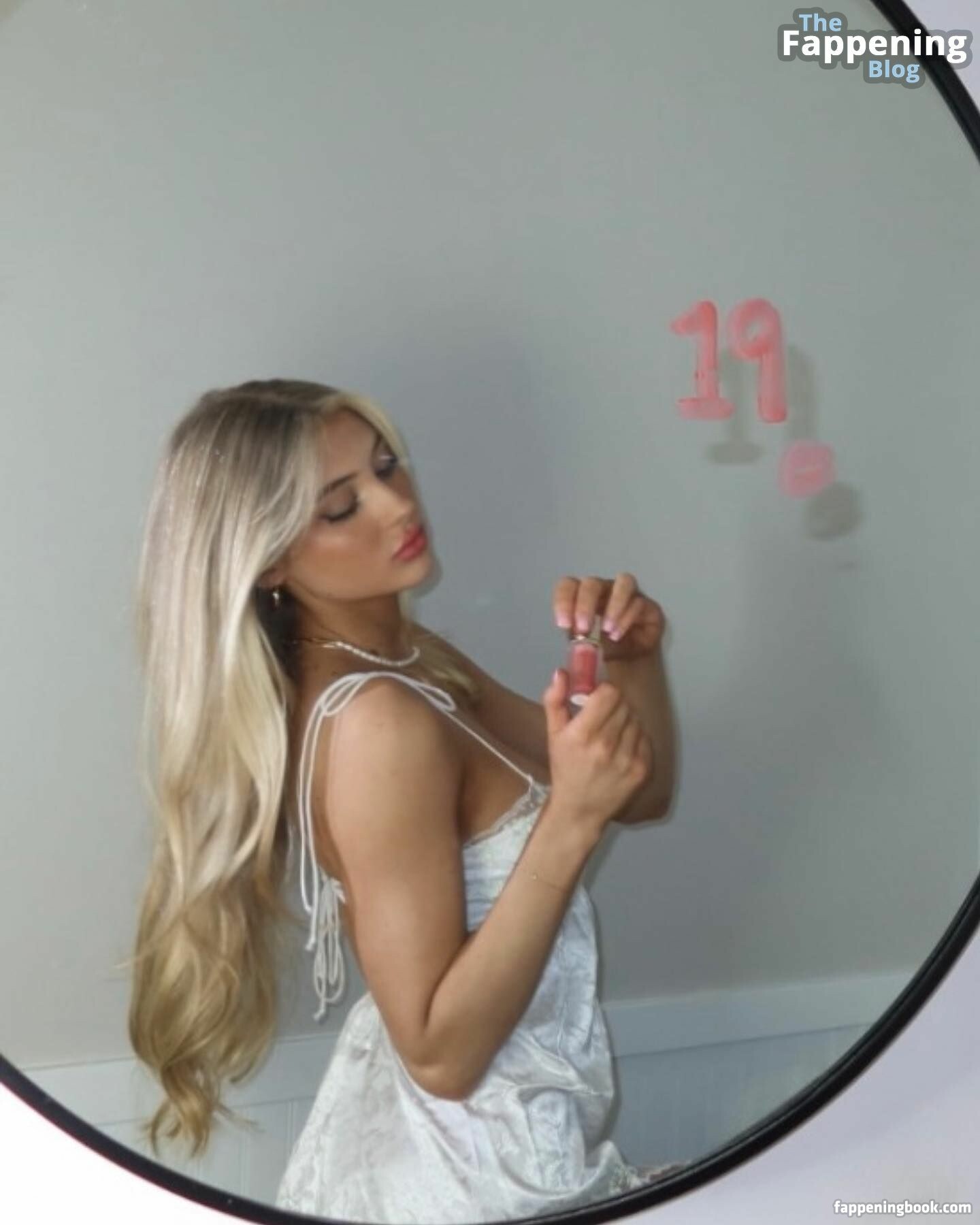 Victoria Rozmajzl Onlyfans Nude Leaked Photos photo leak 14 of 30