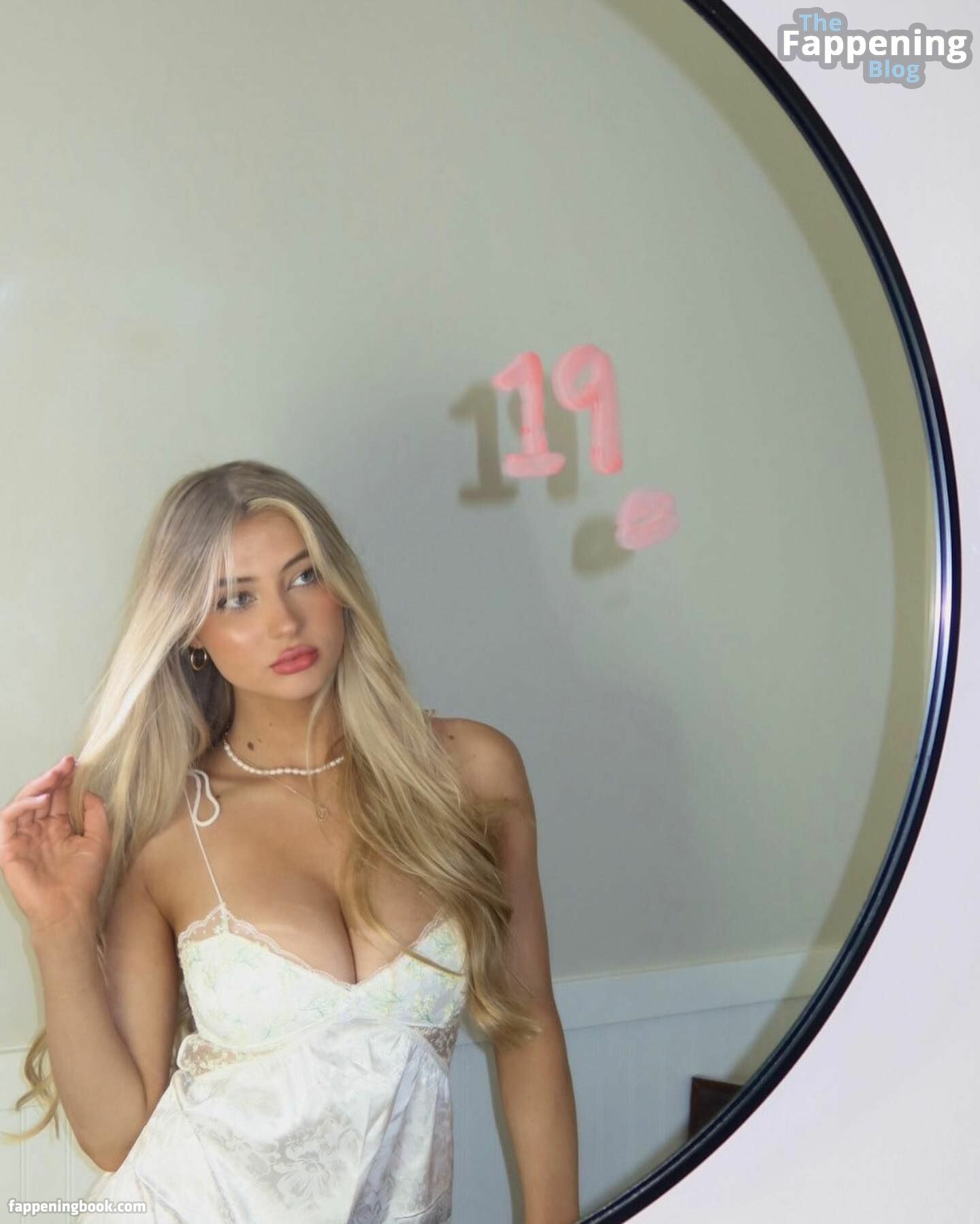 Victoria Rozmajzl Onlyfans Nude Leaked Photos photo leak 15 of 30