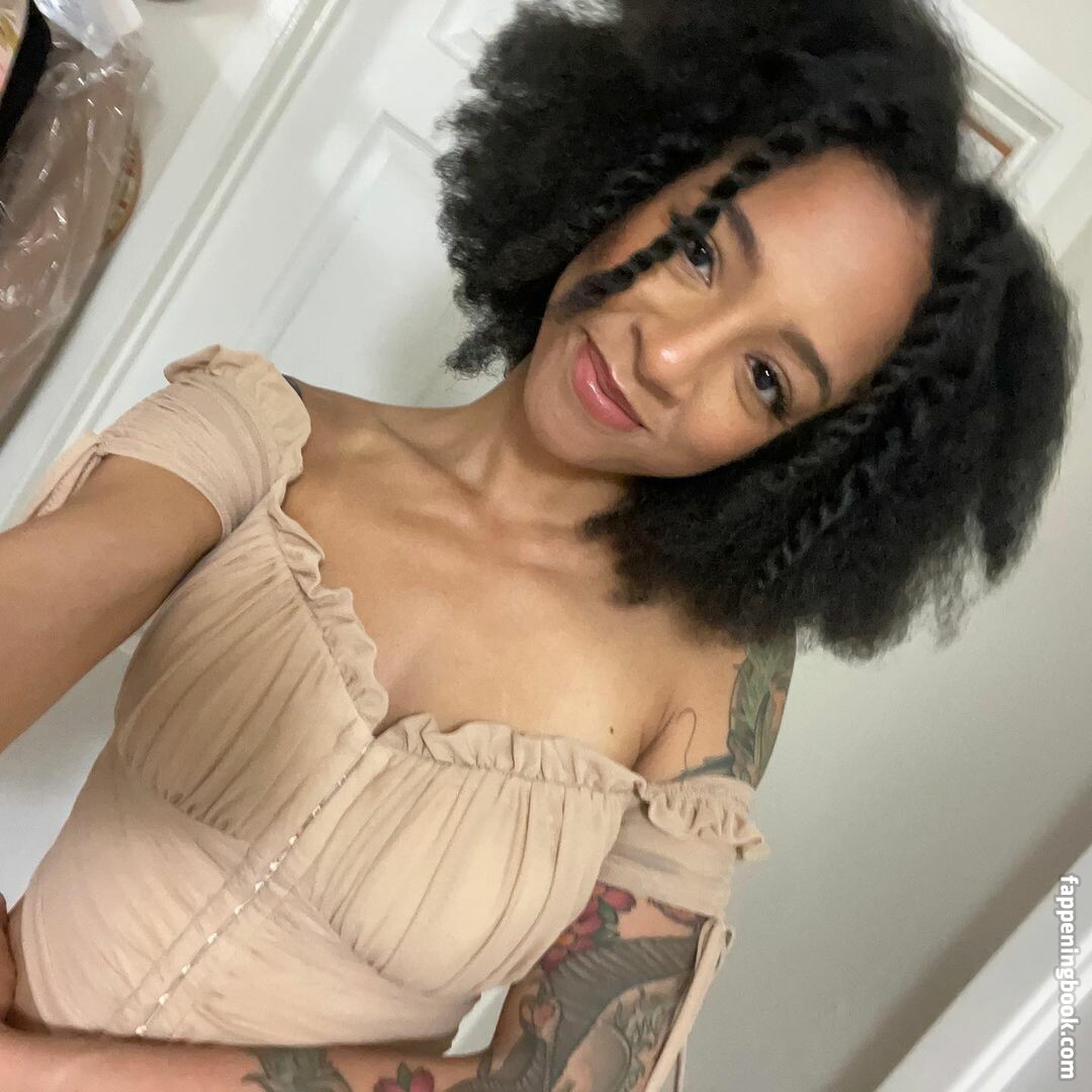 Amala Ekpunobi Onlyfans Nude Leaked Photos photo leak 8 of 33