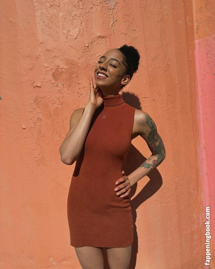 Amala Ekpunobi Onlyfans Nude Leaked Photos photo leak 19 of 33