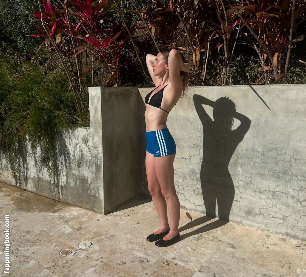 Veronika Slowikowska Onlyfans Nude Leaked Photos photo leak 26 of 29