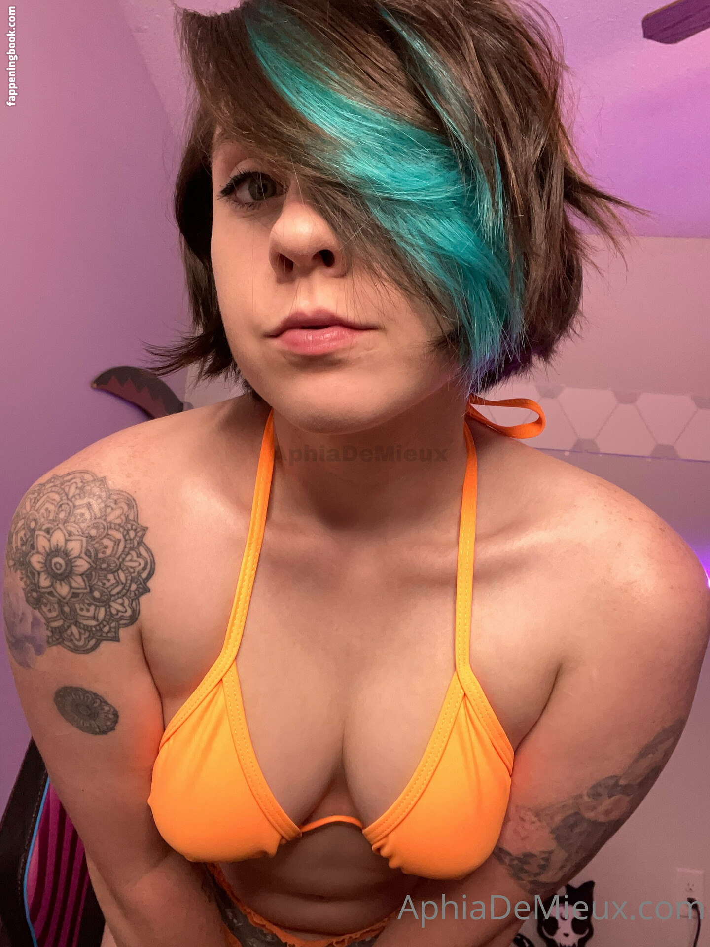 aphiademieuxpublic Onlyfans Nude Leaked Photos photo leak 26 of 26