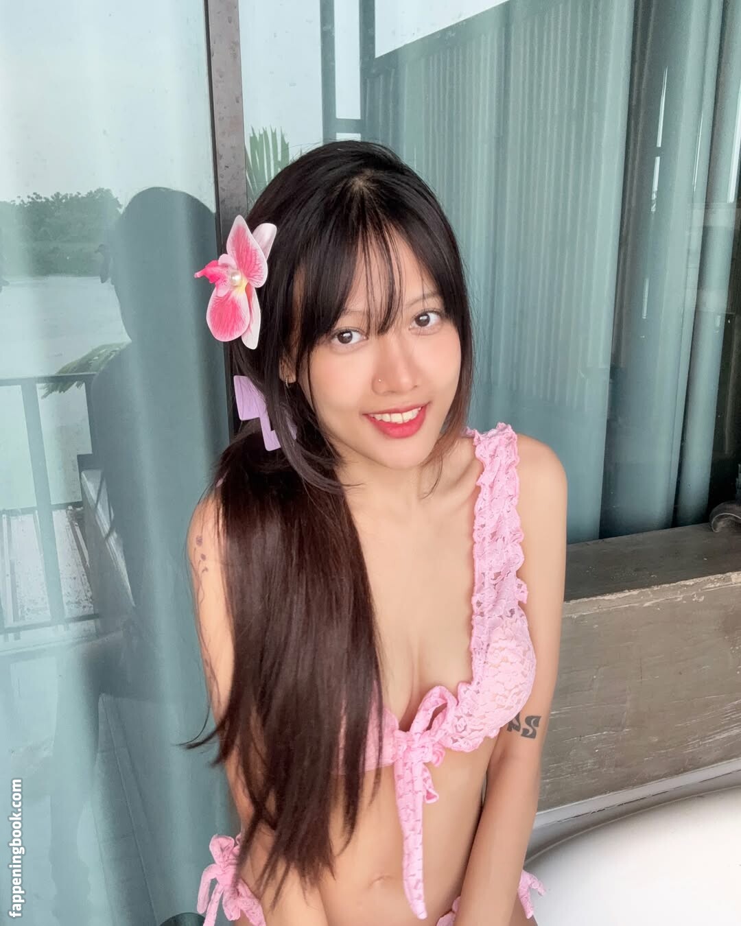 Valniez Onlyfans Nude Leaked Photos photo leak 4 of 49