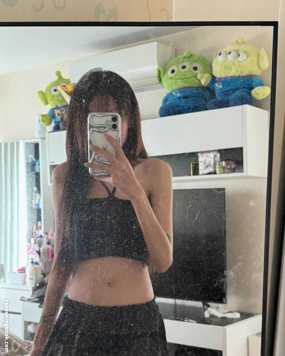 Valniez Onlyfans Nude Leaked Photos photo leak 45 of 49
