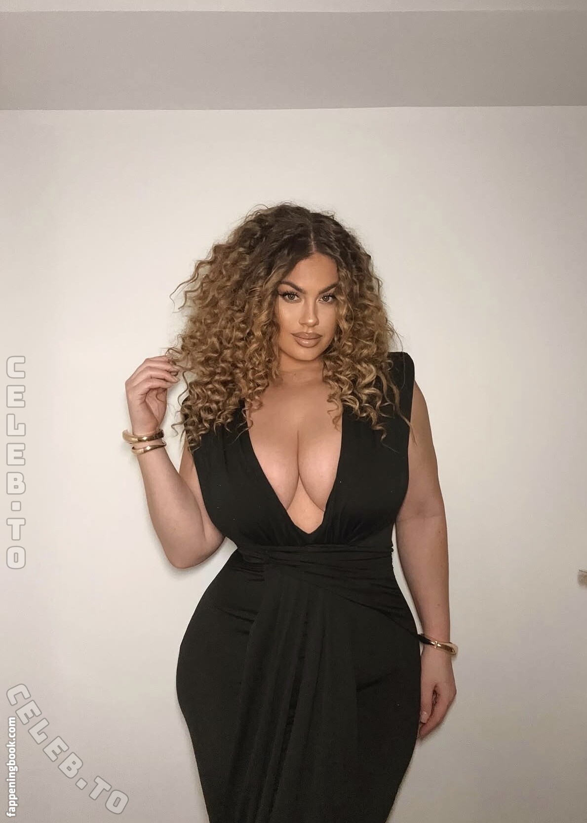 Hanna Wilperath Onlyfans Nude Leaked Photos photo leak 11 of 49