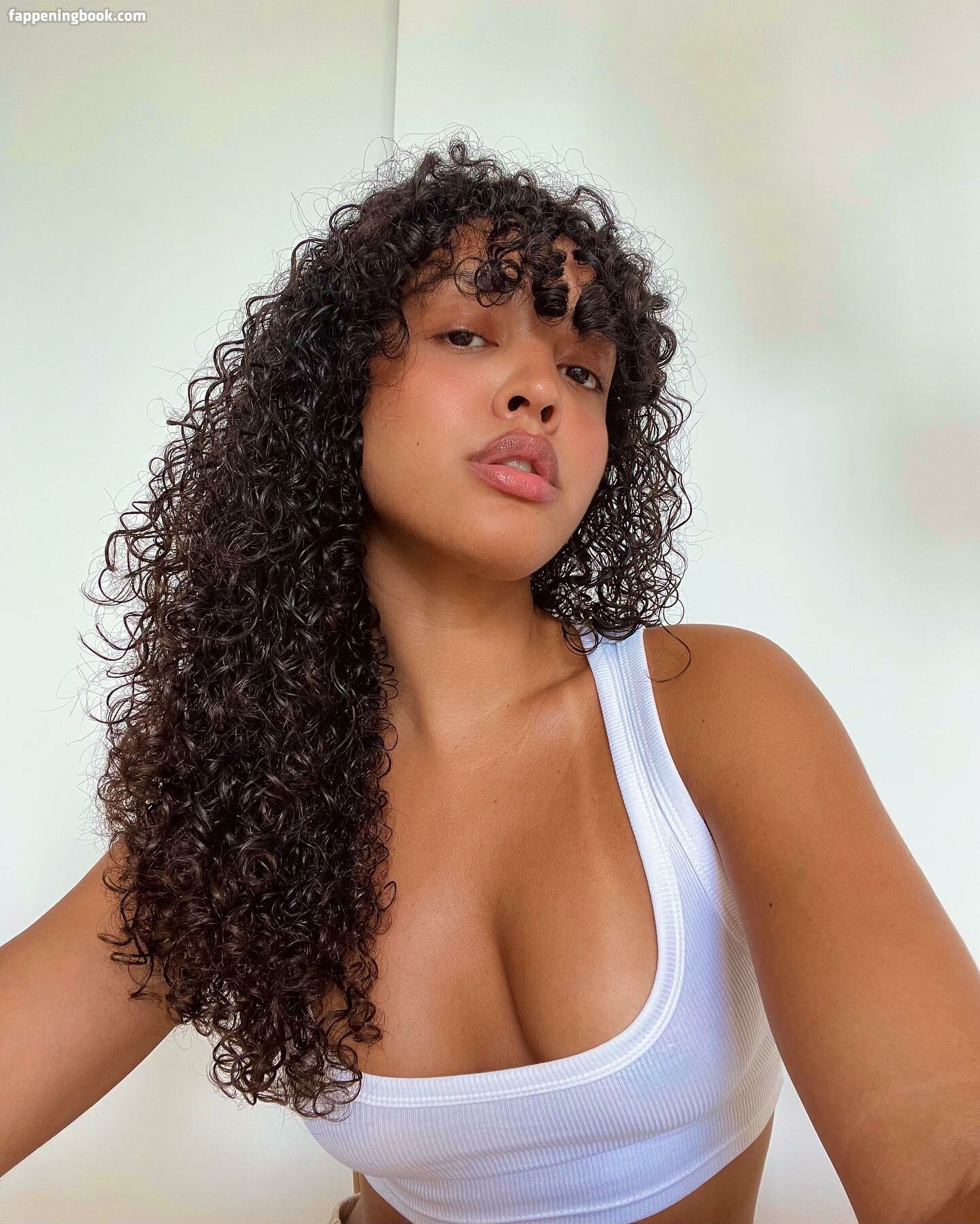 Izabela Guedes Onlyfans Nude Leaked Photos photo leak 44 of 50