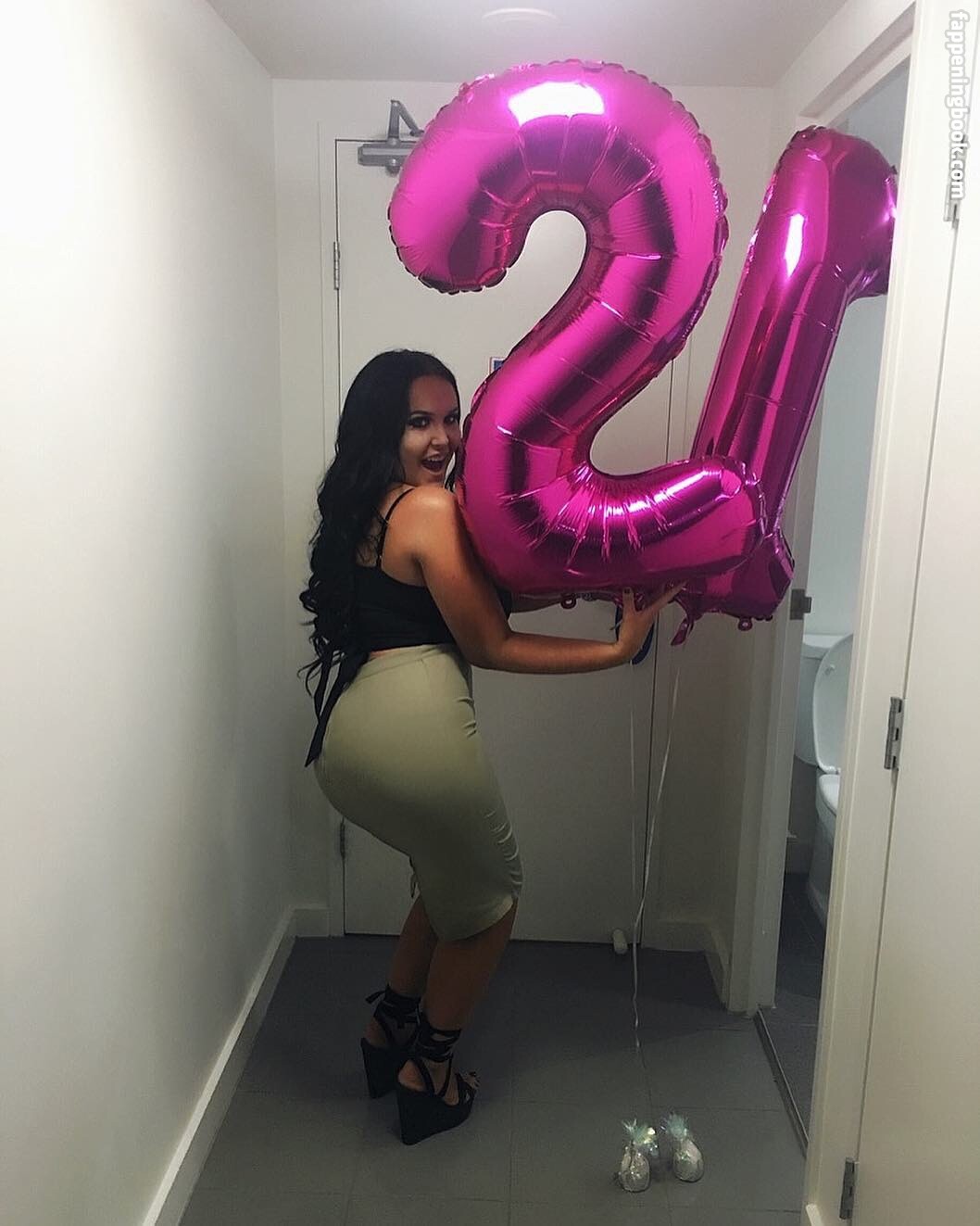 Tayla Cooper Onlyfans Nude Leaked Photos photo leak 17 of 45