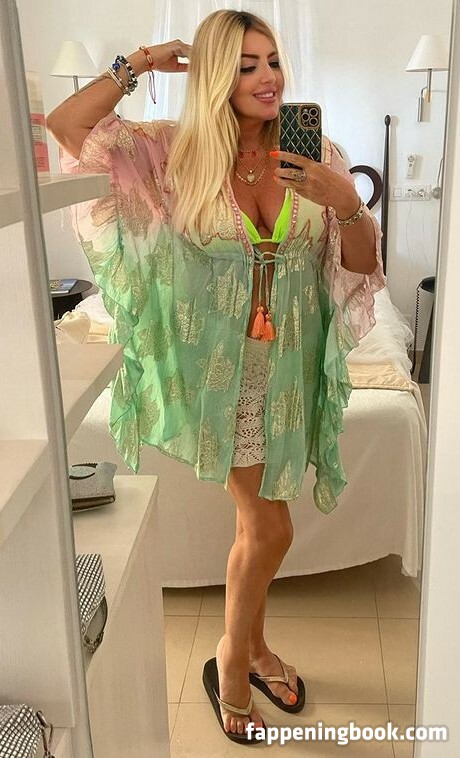 Flaviana Basta Onlyfans Nude Leaked Photos photo leak 42 of 48