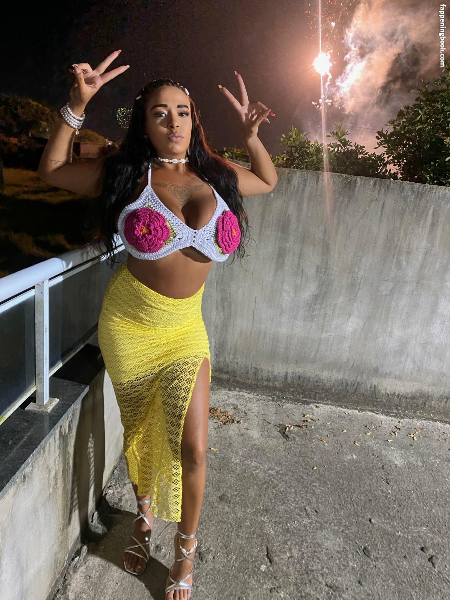 Gabriela Góes Onlyfans Nude Leaked Photos photo leak 5 of 30