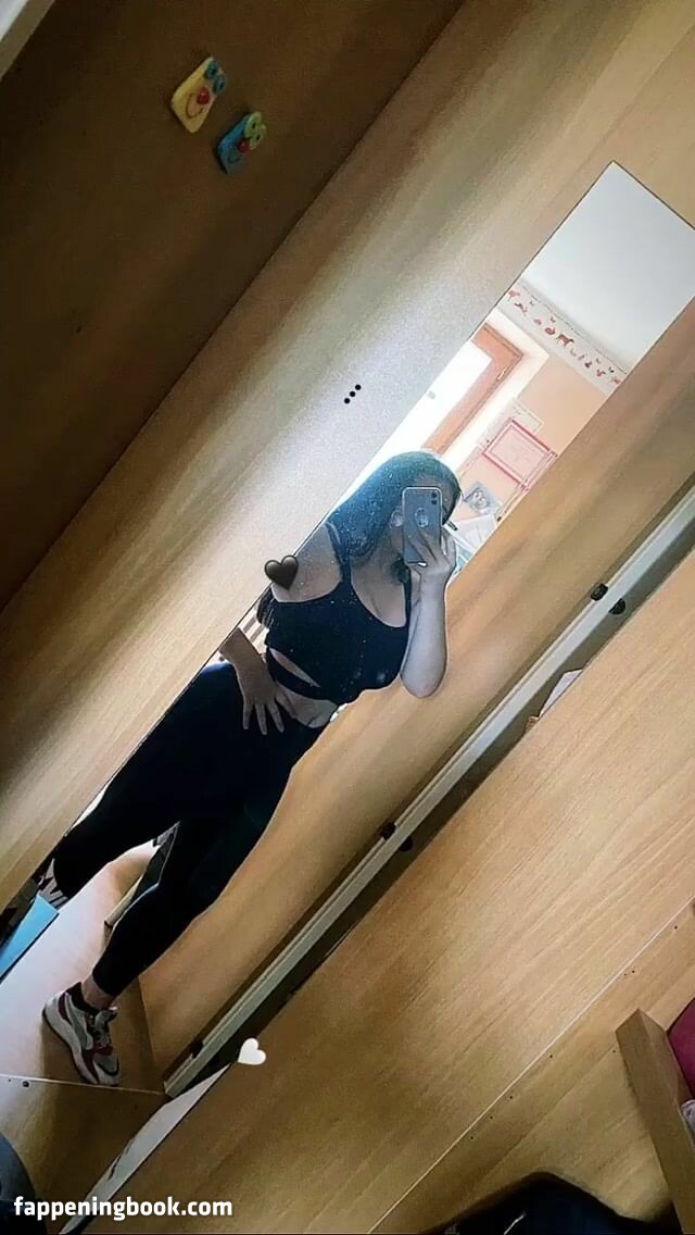 vittoriarubeo Onlyfans Nude Leaked Photos photo leak 16 of 40