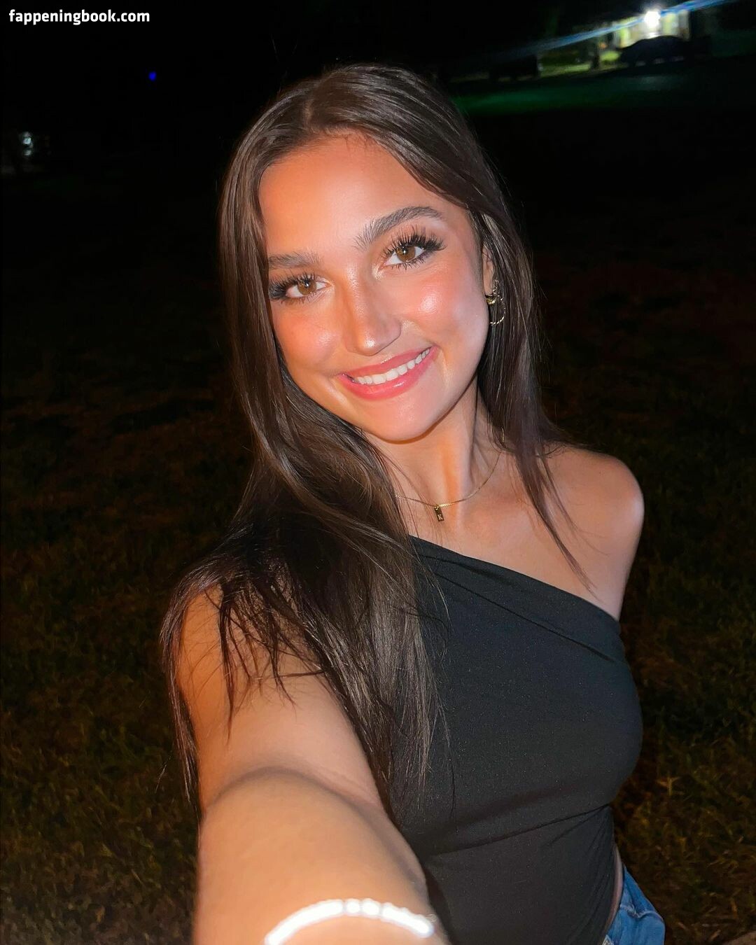 Katie Thompson Onlyfans Nude Leaked Photos photo leak 17 of 31