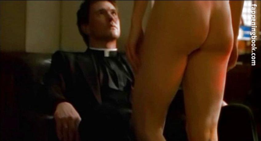 Daphne Zuniga Onlyfans Nude Leaked Photos photo leak 23 of 42
