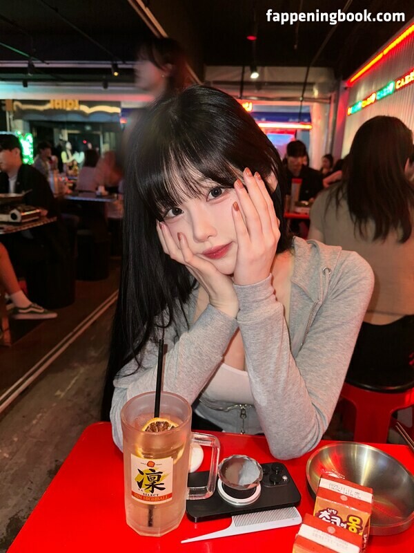 woohankyung Onlyfans Nude Leaked Photos photo leak 2 of 48