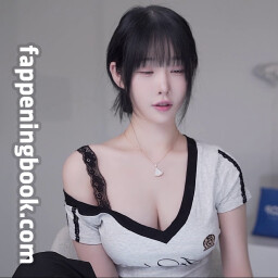 woohankyung Onlyfans Nude Leaked Photos photo leak 11 of 48