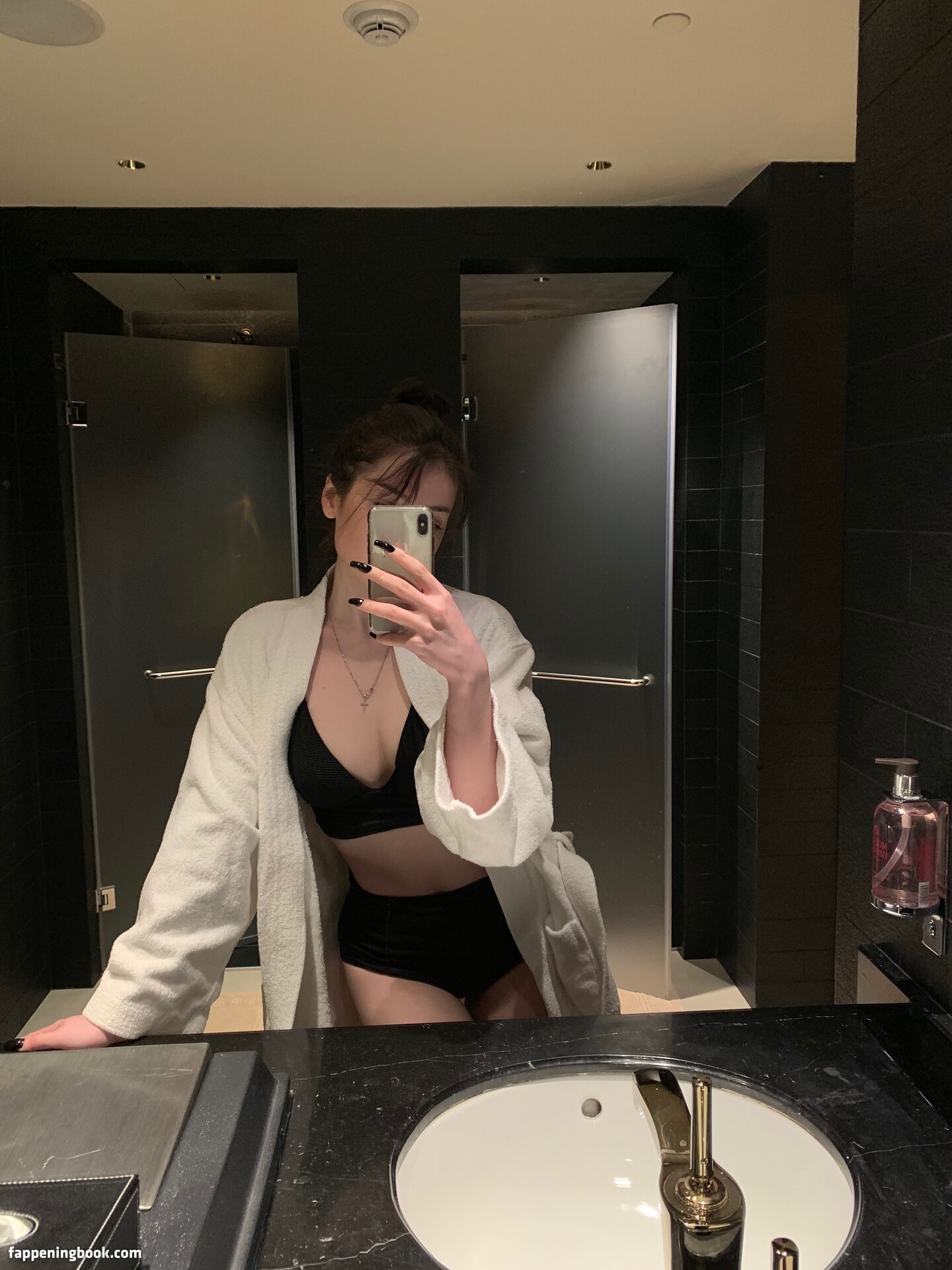 ratchetlbitchescocaina Onlyfans Nude Leaked Photos photo leak 25 of 32