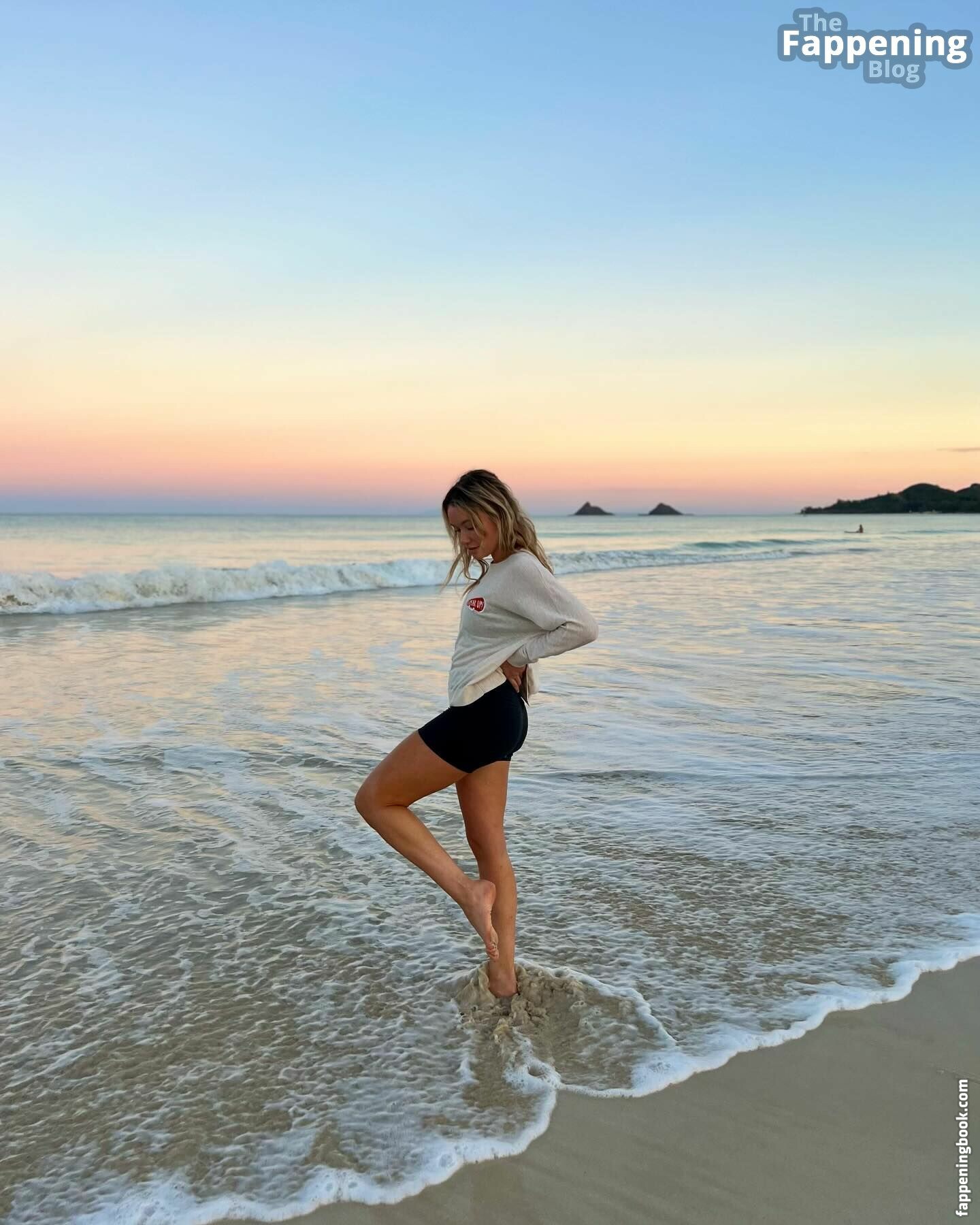 Katrina Bowden Onlyfans Nude Leaked Photos photo leak 33 of 49