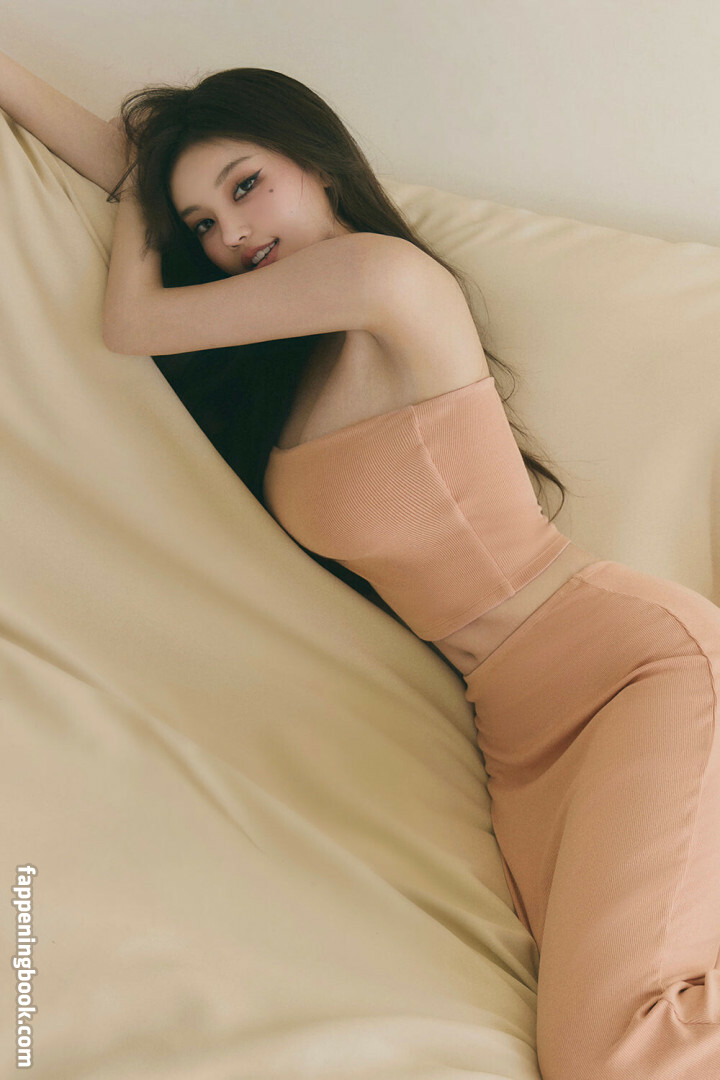 Lovelynnboo Onlyfans Nude Leaked Photos photo leak 9 of 49