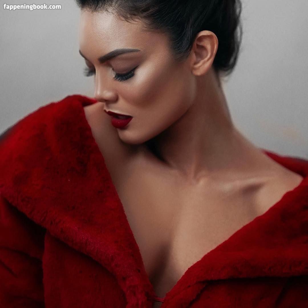 Zuleyka Rivera Onlyfans Nude Leaked Photos photo leak 5 of 49