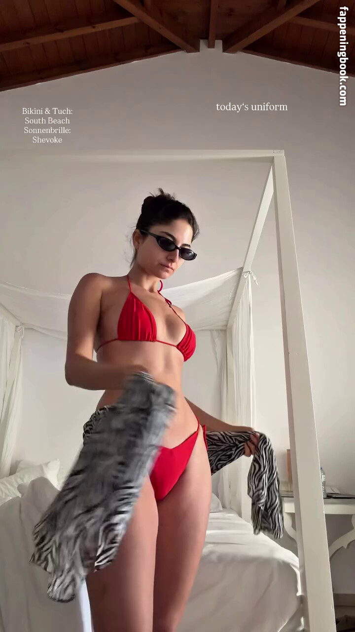 Ischtar Isik Onlyfans Nude Leaked Photos photo leak 45 of 50