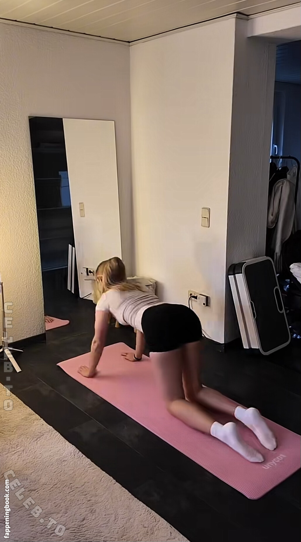 Jellefeline Onlyfans Nude Leaked Photos photo leak 35 of 49