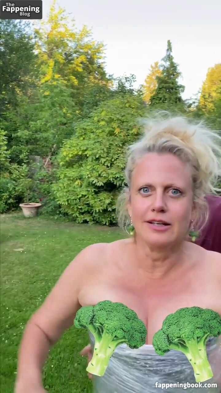 Barbara Schoeneberger Onlyfans Nude Leaked Photos photo leak 16 of 50
