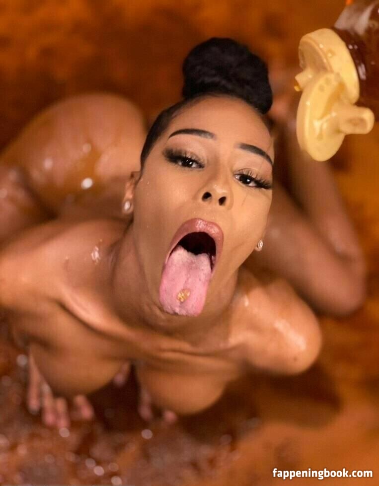 Larissa Castr0 Onlyfans Nude Leaked Photos photo leak 1 of 21 Larissa Castr0 Onlyfans Nude Leaked Photos photo leak 1 of 21