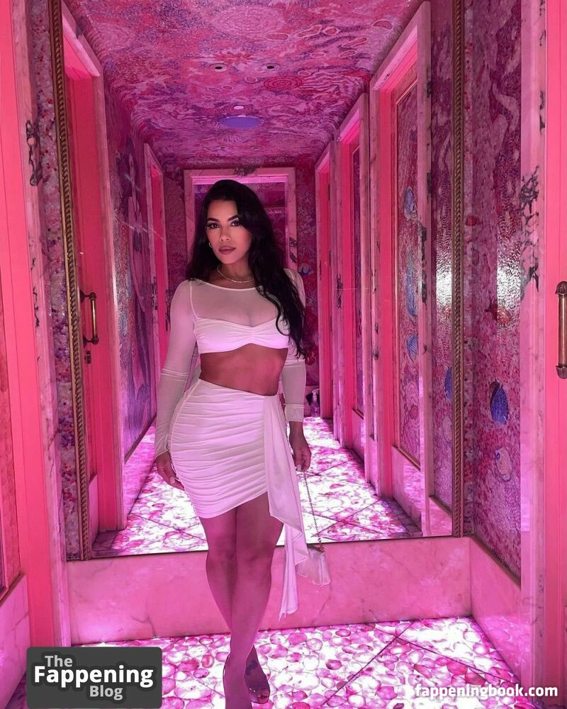 Elizabeth Ruiz Onlyfans Nude Leaked Photos photo leak 7 of 45