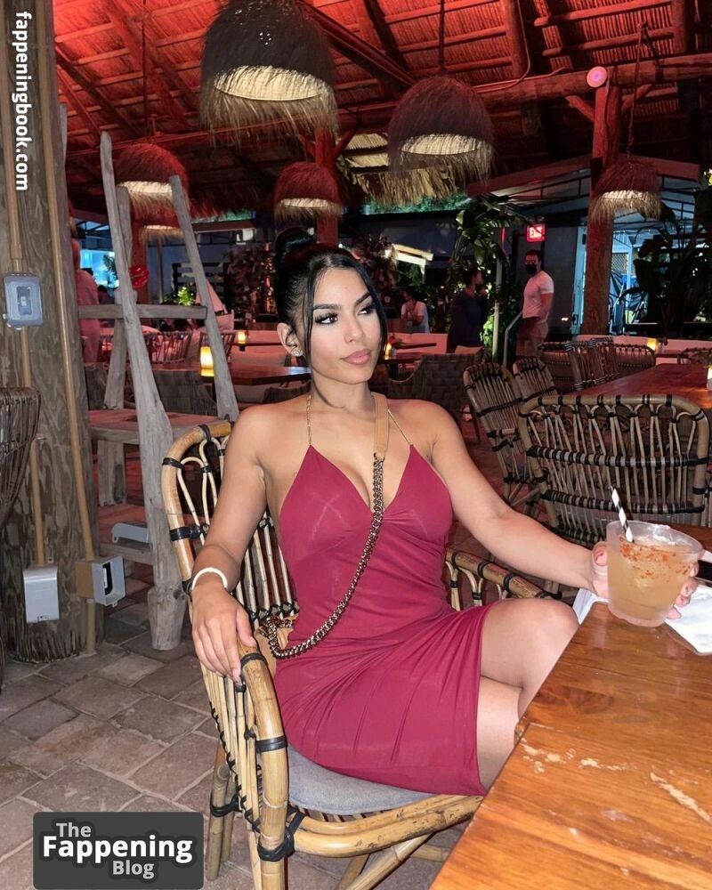 Elizabeth Ruiz Onlyfans Nude Leaked Photos photo leak 23 of 45