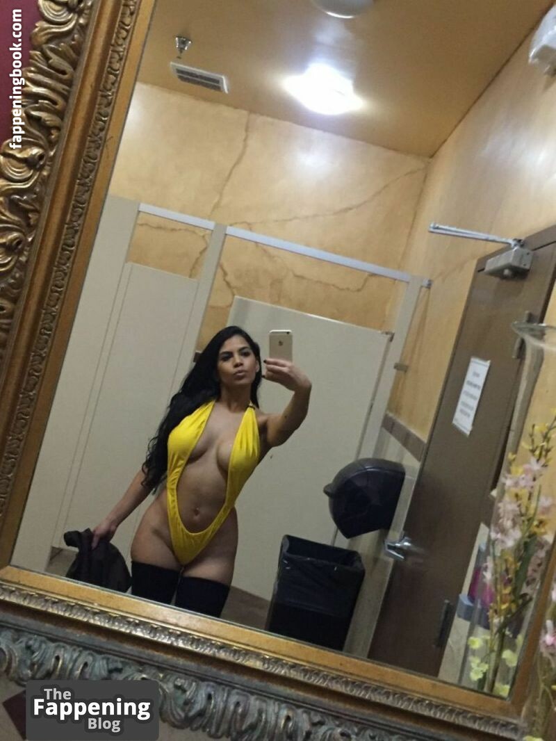 Elizabeth Ruiz Onlyfans Nude Leaked Photos photo leak 26 of 45