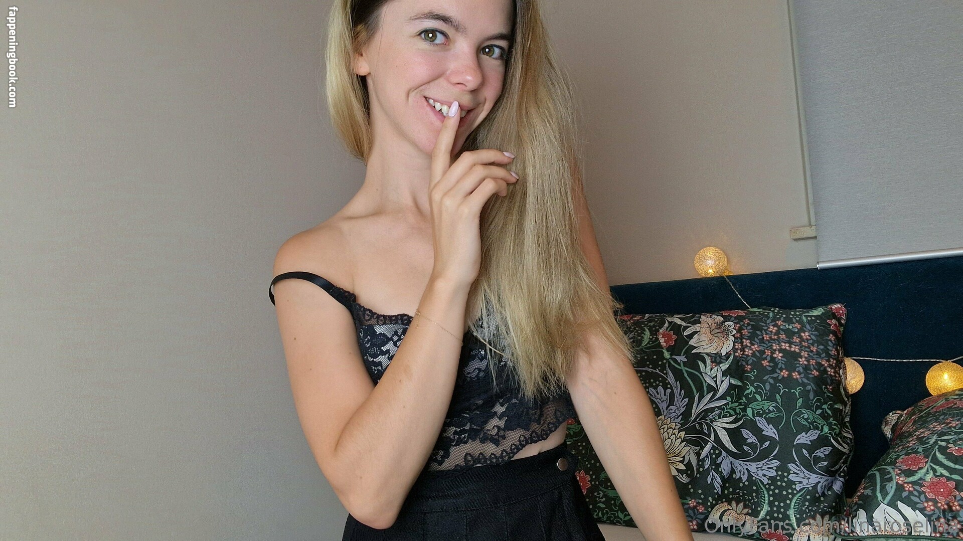 linaroselina Onlyfans Nude Leaked Photos photo leak 43 of 48