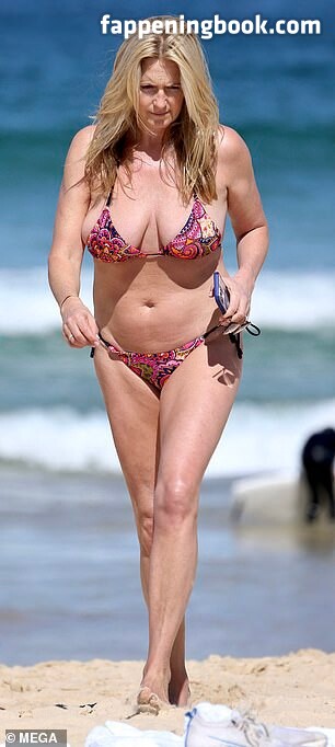 Penny Lancaster Onlyfans Nude Leaked Photos photo leak 16 of 47