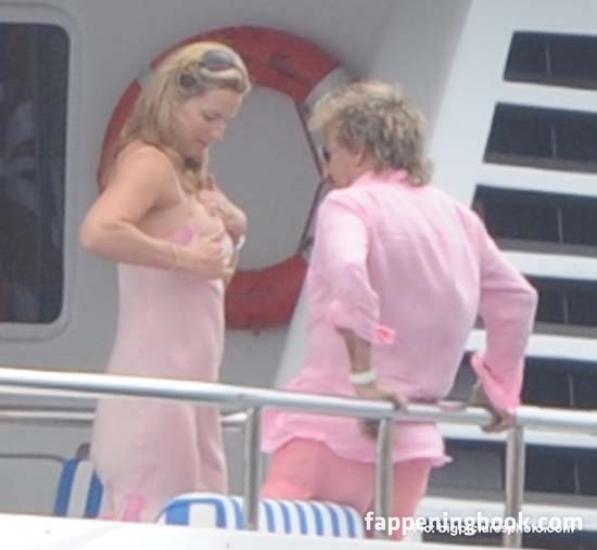 Penny Lancaster Onlyfans Nude Leaked Photos photo leak 45 of 47