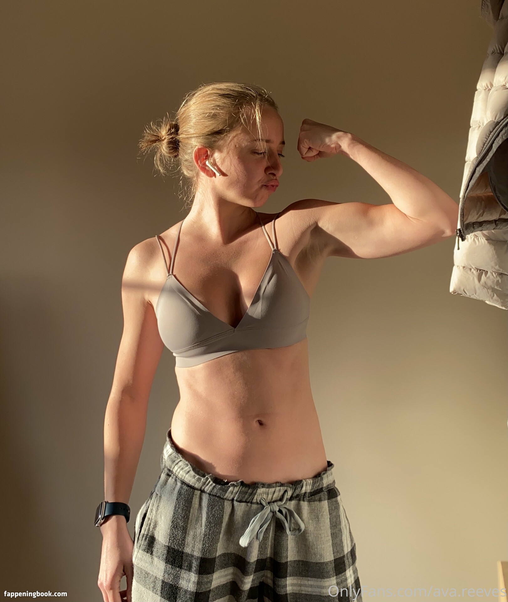 ava.reeves Onlyfans Nude Leaked Photos photo leak 16 of 18 ava.reeves Onlyfans Nude Leaked Photos photo leak 16 of 18