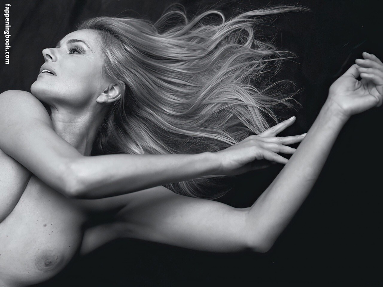 Paulina Porizkova Onlyfans Nude Leaked Photos photo leak 26 of 47