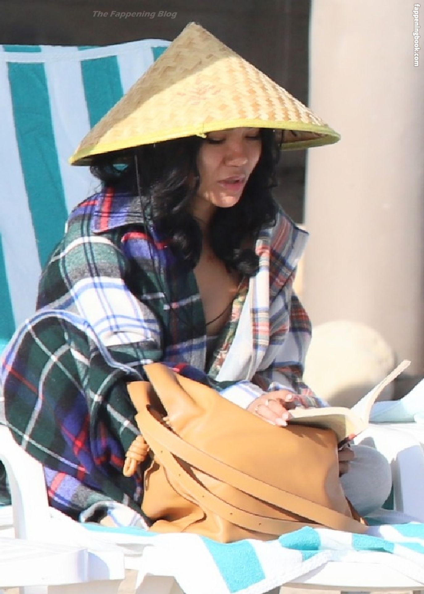 Jhene Aiko Onlyfans Nude Leaked Photos photo leak 14 of 27