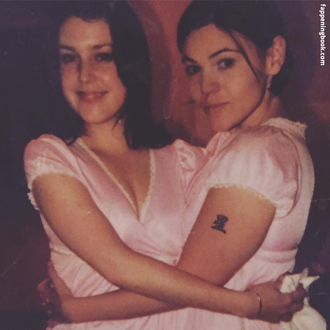 Clea Duvall Onlyfans Nude Leaked Photos photo leak 33 of 50