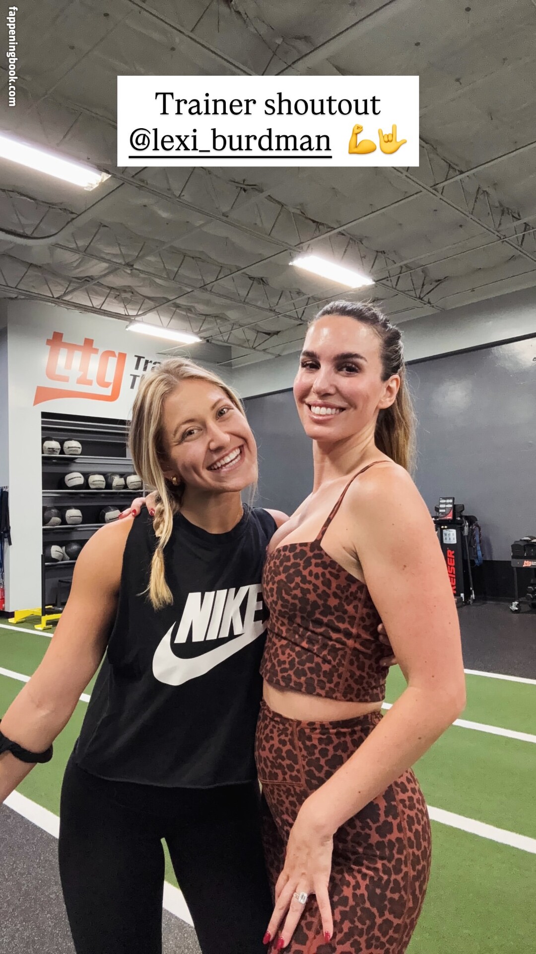 Christy Carlson Romano Onlyfans Nude Leaked Photos photo leak 7 of 47