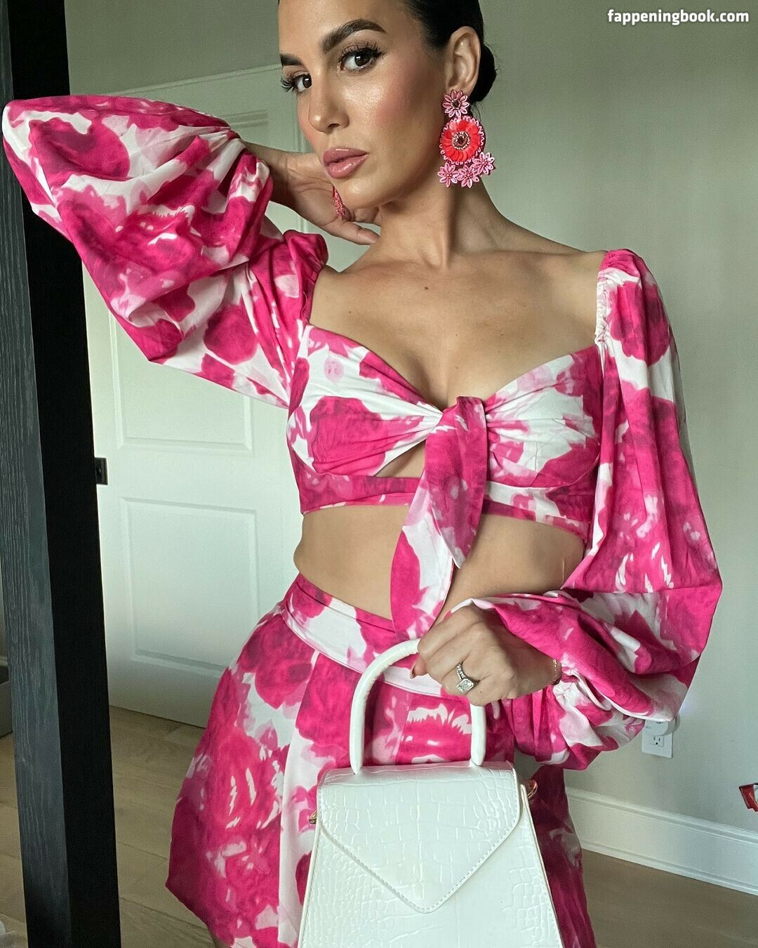 Christy Carlson Romano Onlyfans Nude Leaked Photos photo leak 18 of 47